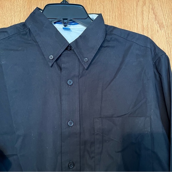 NWOT Port Authority Men’s Small Easy Care Long Sleeve Button Down Black S608 - Picture 3 of 9